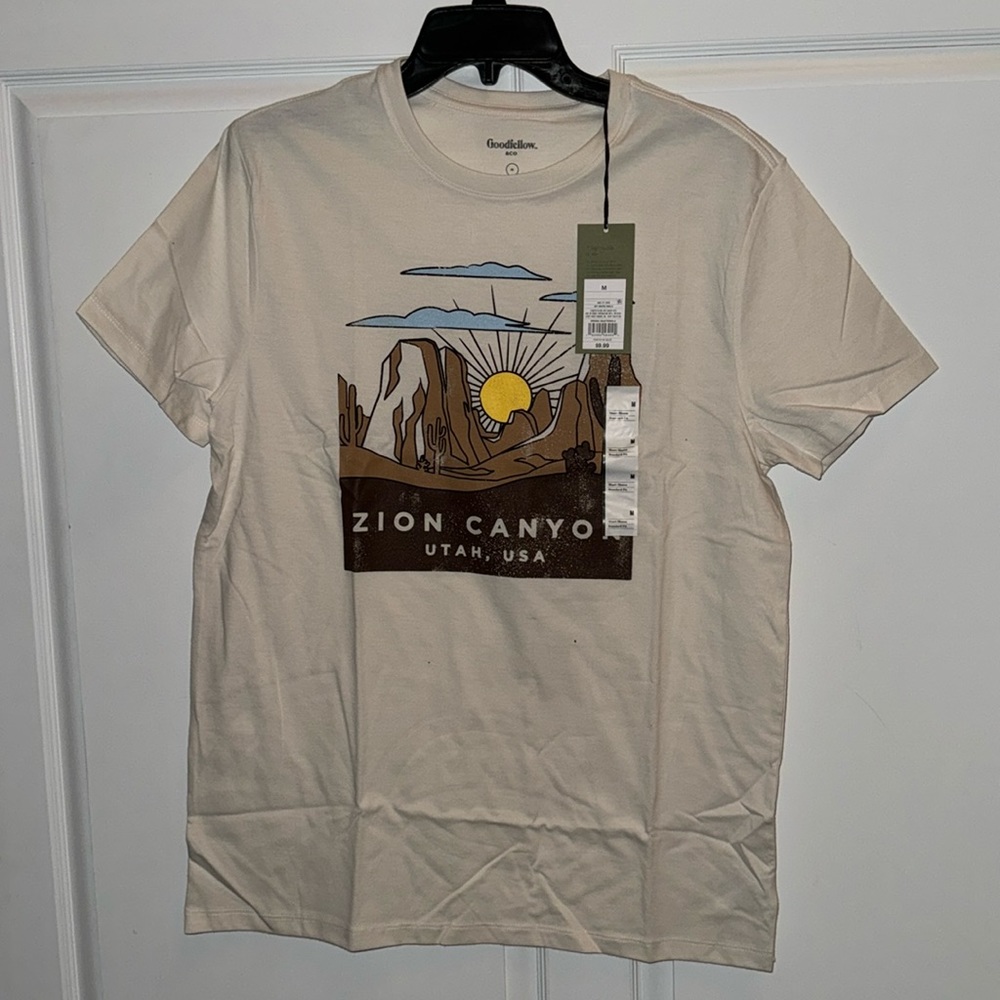 NWT Goodfellow &co Zion Canyon Utah USA T-shirt